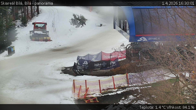 Skiareál Bílá - Bílá - panorama - 1.4.2026 v 16:30