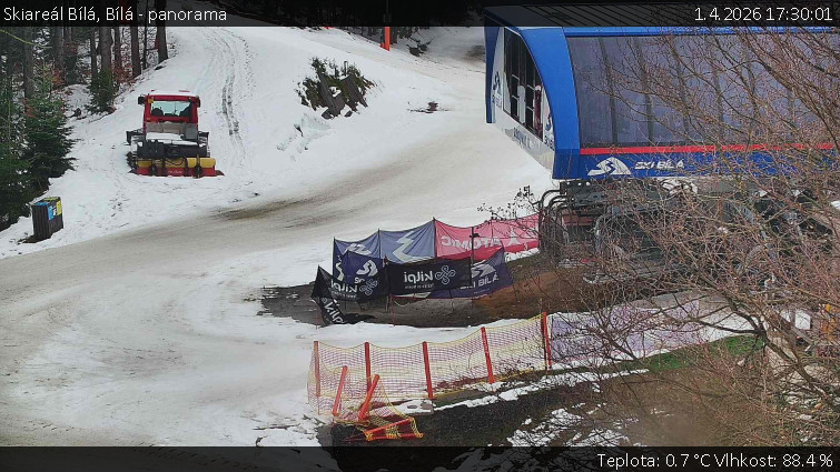 Skiareál Bílá - Bílá - panorama - 1.4.2026 v 17:30