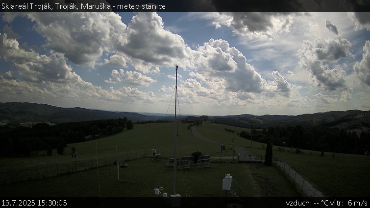 Skiareál Troják - Troják, Maruška - meteo stanice - 13.7.2025 v 15:30 Skiareál Troják - Troják, Maruška - meteo stanice - 13.7.2025 v 15:30