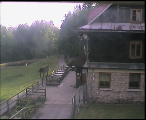 SkiAreál - Horský hotel Vsacký Cáb - Terasa horského hotelu - 7.5.2025 v 17:00 SkiAreál - Horský hotel Vsacký Cáb - Terasa horského hotelu - 7.5.2025 v 17:00