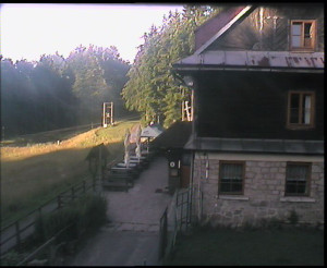 SkiAreál - Horský hotel Vsacký Cáb - Terasa horského hotelu - 1.7.2025 v 06:15