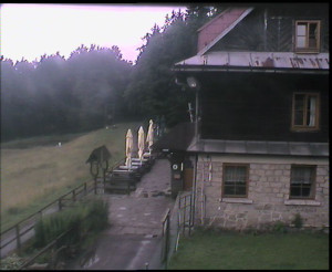 SkiAreál - Horský hotel Vsacký Cáb - Terasa horského hotelu - 4.7.2025 v 08:45