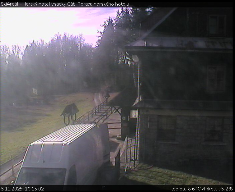 SkiAreál - Horský hotel Vsacký Cáb - Terasa horského hotelu - 5.11.2025 v 10:15