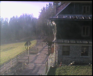 SkiAreál - Horský hotel Vsacký Cáb - Terasa horského hotelu - 7.11.2025 v 07:45 SkiAreál - Horský hotel Vsacký Cáb - Terasa horského hotelu - 7.11.2025 v 07:45