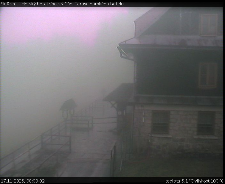 SkiAreál - Horský hotel Vsacký Cáb - Terasa horského hotelu - 17.11.2025 v 08:00
