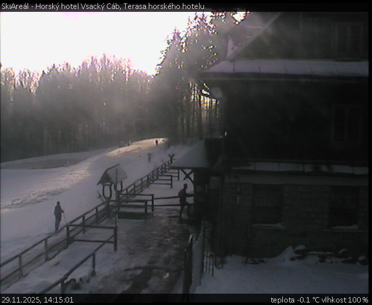 SkiAreál - Horský hotel Vsacký Cáb - Terasa horského hotelu - 29.11.2025 v 14:15