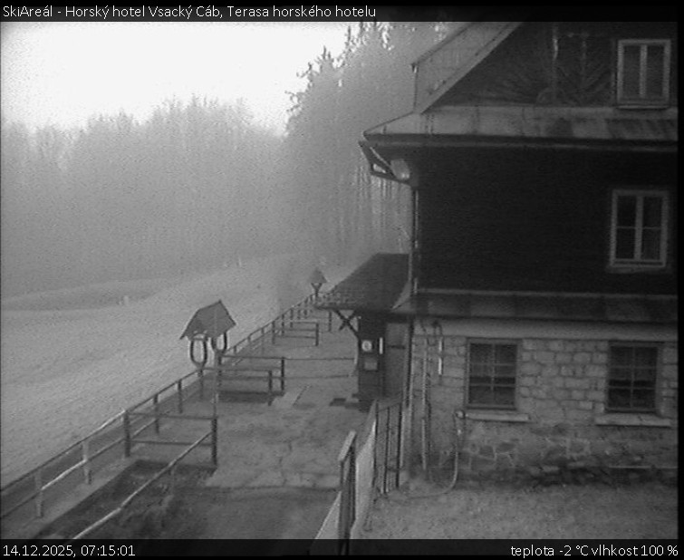 SkiAreál - Horský hotel Vsacký Cáb - Terasa horského hotelu - 14.12.2025 v 07:15