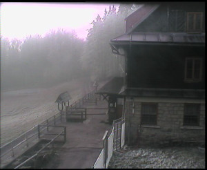 SkiAreál - Horský hotel Vsacký Cáb - Terasa horského hotelu - 16.12.2025 v 09:00 SkiAreál - Horský hotel Vsacký Cáb - Terasa horského hotelu - 16.12.2025 v 09:00