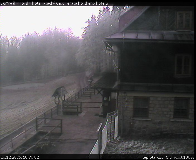 SkiAreál - Horský hotel Vsacký Cáb - Terasa horského hotelu - 16.12.2025 v 10:30