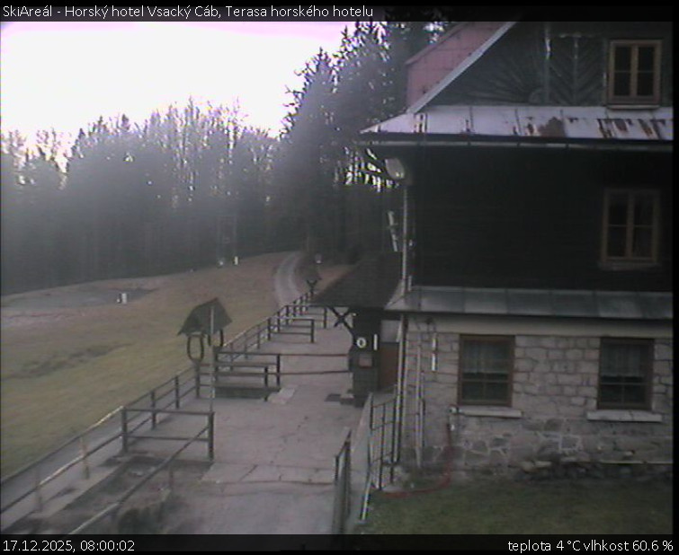 SkiAreál - Horský hotel Vsacký Cáb - Terasa horského hotelu - 17.12.2025 v 08:00