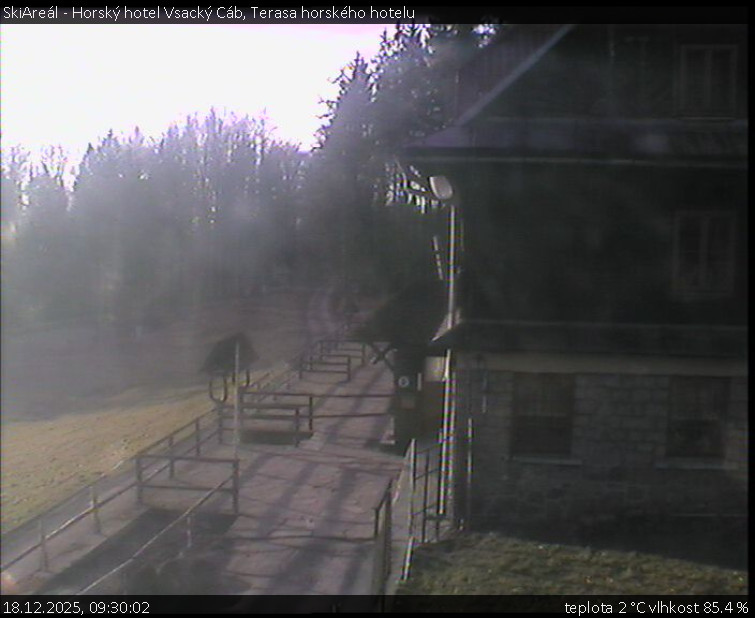 SkiAreál - Horský hotel Vsacký Cáb - Terasa horského hotelu - 18.12.2025 v 09:30