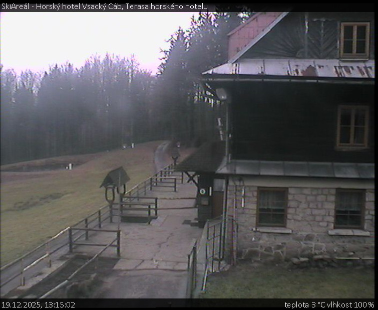 SkiAreál - Horský hotel Vsacký Cáb - Terasa horského hotelu - 19.12.2025 v 13:15