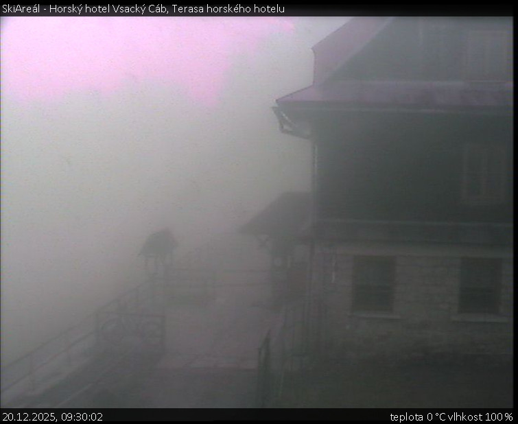 SkiAreál - Horský hotel Vsacký Cáb - Terasa horského hotelu - 20.12.2025 v 09:30