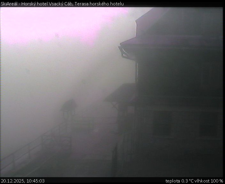 SkiAreál - Horský hotel Vsacký Cáb - Terasa horského hotelu - 20.12.2025 v 10:45