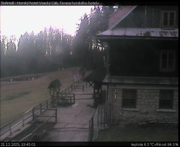 SkiAreál - Horský hotel Vsacký Cáb - Terasa horského hotelu - 21.12.2025 v 13:45