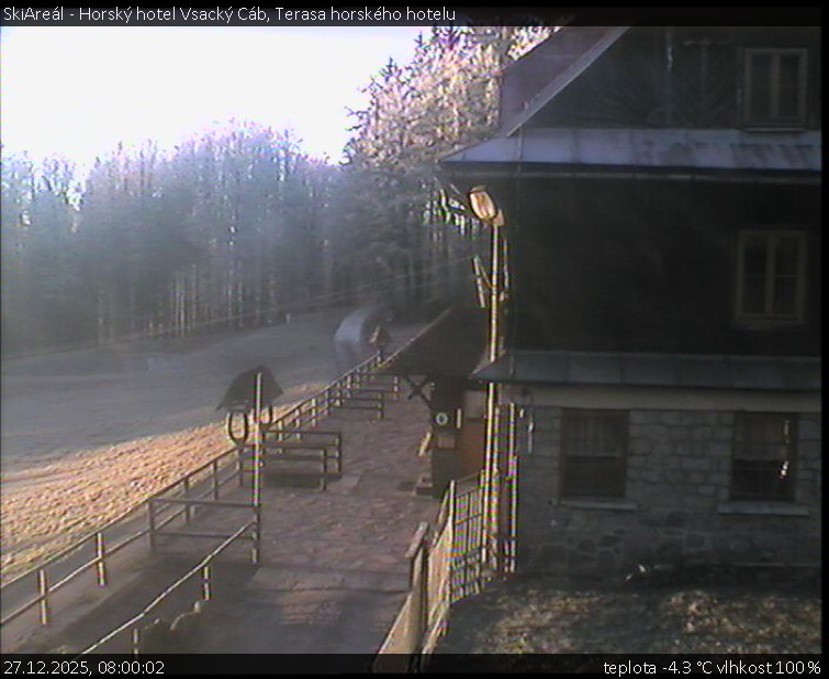 SkiAreál - Horský hotel Vsacký Cáb - Terasa horského hotelu - 27.12.2025 v 08:00