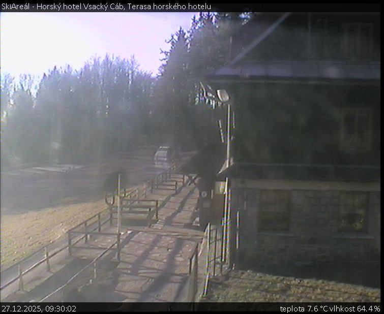 SkiAreál - Horský hotel Vsacký Cáb - Terasa horského hotelu - 27.12.2025 v 09:30