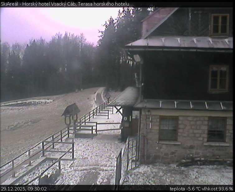 SkiAreál - Horský hotel Vsacký Cáb - Terasa horského hotelu - 29.12.2025 v 09:30