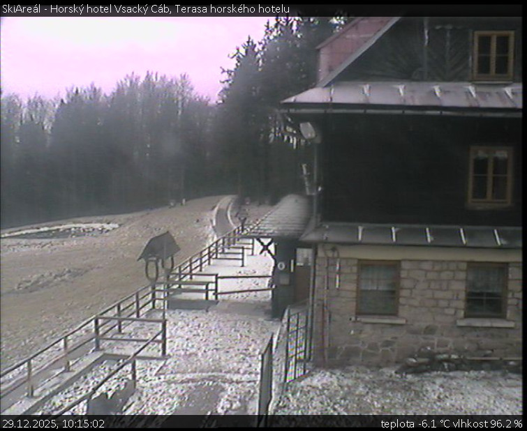 SkiAreál - Horský hotel Vsacký Cáb - Terasa horského hotelu - 29.12.2025 v 10:15