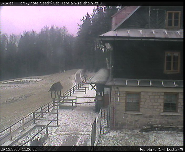 SkiAreál - Horský hotel Vsacký Cáb - Terasa horského hotelu - 29.12.2025 v 11:00