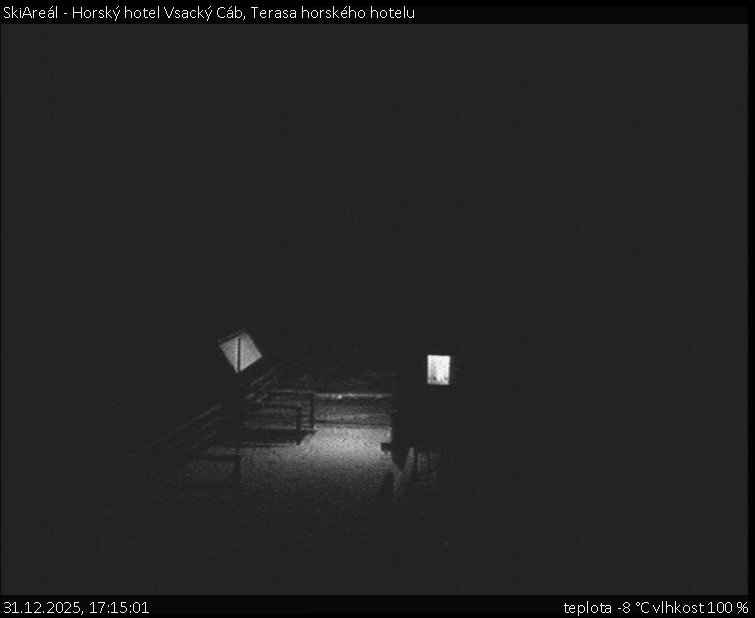 SkiAreál - Horský hotel Vsacký Cáb - Terasa horského hotelu - 31.12.2025 v 17:15