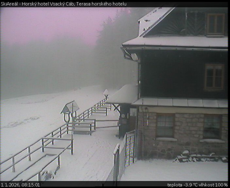 SkiAreál - Horský hotel Vsacký Cáb - Terasa horského hotelu - 1.1.2026 v 08:15