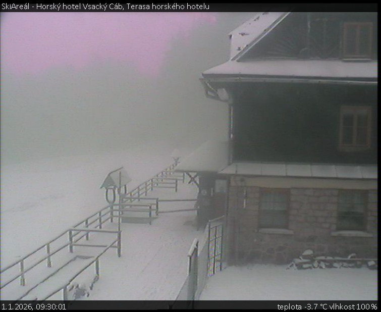 SkiAreál - Horský hotel Vsacký Cáb - Terasa horského hotelu - 1.1.2026 v 09:30