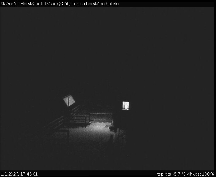 SkiAreál - Horský hotel Vsacký Cáb - Terasa horského hotelu - 1.1.2026 v 17:45
