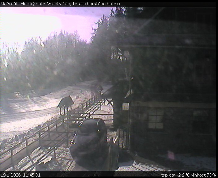 SkiAreál - Horský hotel Vsacký Cáb - Terasa horského hotelu - 19.1.2026 v 11:45