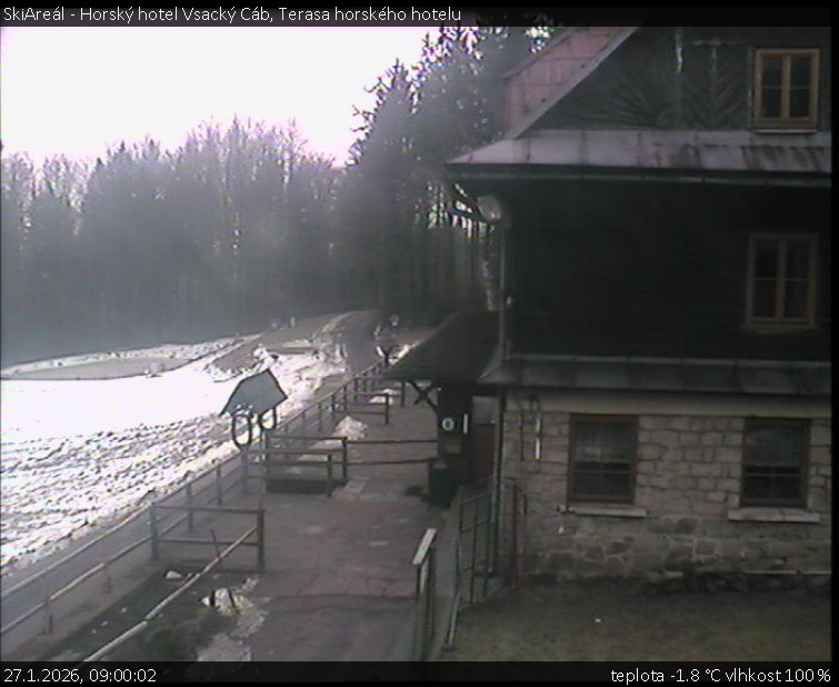SkiAreál - Horský hotel Vsacký Cáb - Terasa horského hotelu - 27.1.2026 v 09:00