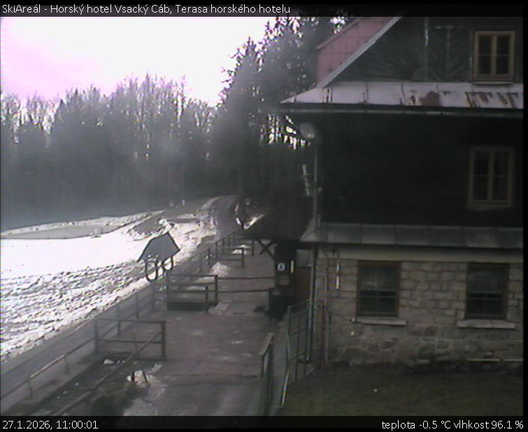 SkiAreál - Horský hotel Vsacký Cáb - Terasa horského hotelu - 27.1.2026 v 11:00