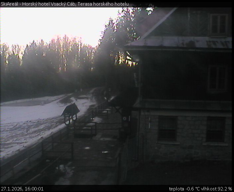 SkiAreál - Horský hotel Vsacký Cáb - Terasa horského hotelu - 27.1.2026 v 16:00