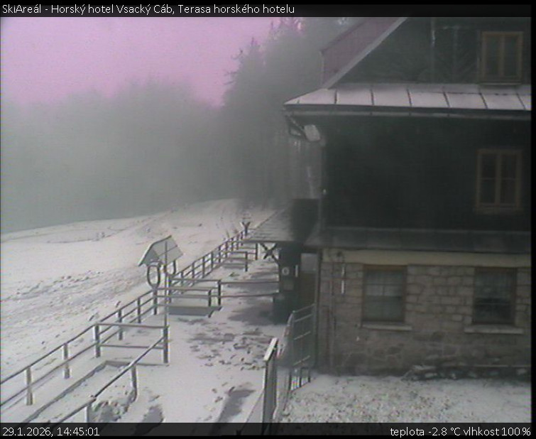 SkiAreál - Horský hotel Vsacký Cáb - Terasa horského hotelu - 29.1.2026 v 14:45