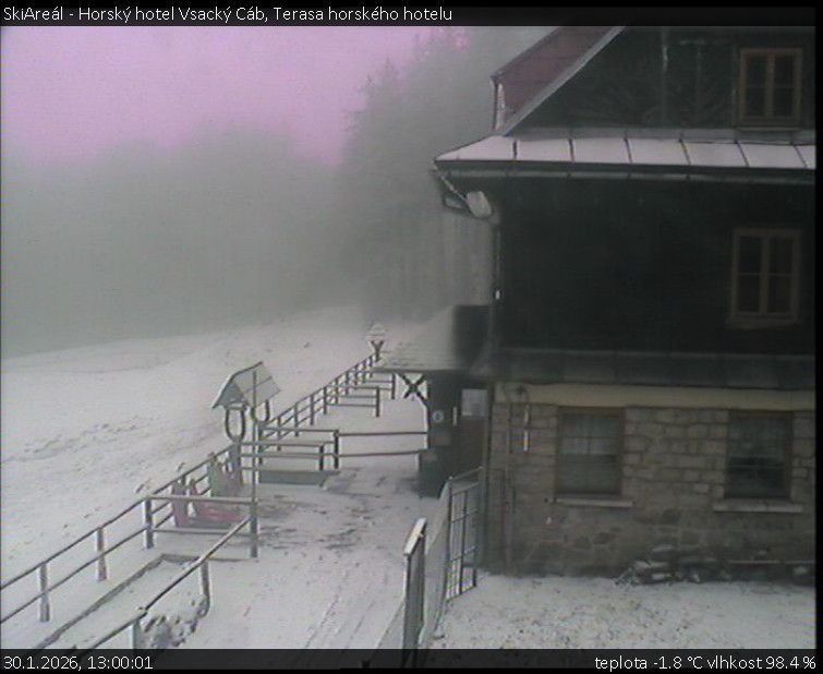 SkiAreál - Horský hotel Vsacký Cáb - Terasa horského hotelu - 30.1.2026 v 13:00