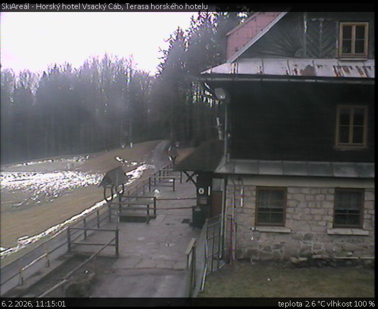 SkiAreál - Horský hotel Vsacký Cáb - Terasa horského hotelu - 6.2.2026 v 11:15
