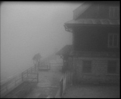 Terasa horského hotelu