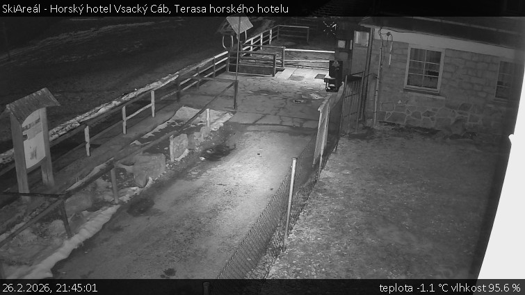SkiAreál - Horský hotel Vsacký Cáb - Terasa horského hotelu - 26.2.2026 v 21:45