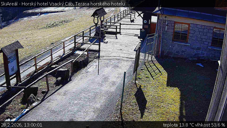 SkiAreál - Horský hotel Vsacký Cáb - Terasa horského hotelu - 28.2.2026 v 13:00