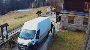 SkiAreál - Horský hotel Vsacký Cáb - Terasa horského hotelu - 4.3.2026 v 10:15