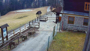 SkiAreál - Horský hotel Vsacký Cáb - Terasa horského hotelu - 4.3.2026 v 11:30