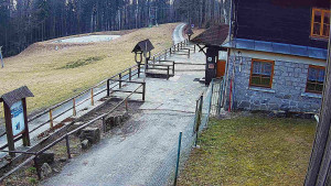 SkiAreál - Horský hotel Vsacký Cáb - Terasa horského hotelu - 4.3.2026 v 12:15