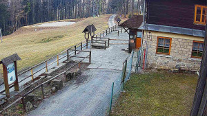 SkiAreál - Horský hotel Vsacký Cáb - Terasa horského hotelu - 4.3.2026 v 15:45 SkiAreál - Horský hotel Vsacký Cáb - Terasa horského hotelu - 4.3.2026 v 15:45