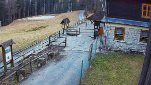 SkiAreál - Horský hotel Vsacký Cáb - Terasa horského hotelu - 4.3.2026 v 17:15