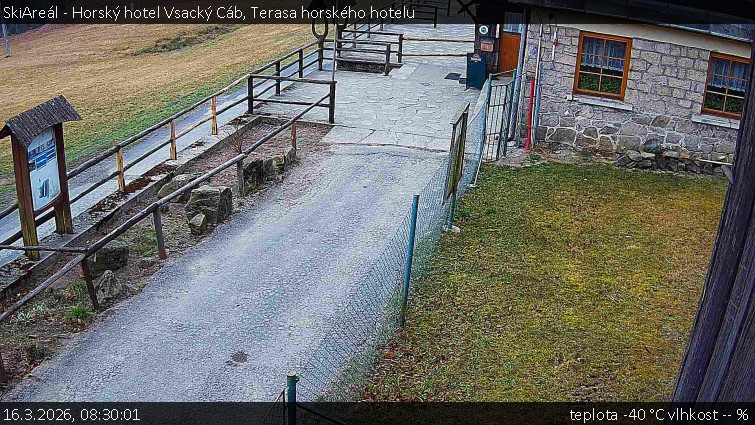 SkiAreál - Horský hotel Vsacký Cáb - Terasa horského hotelu - 16.3.2026 v 08:30