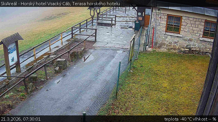SkiAreál - Horský hotel Vsacký Cáb - Terasa horského hotelu - 21.3.2026 v 07:30