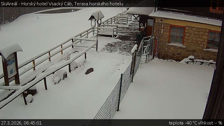 SkiAreál - Horský hotel Vsacký Cáb - Terasa horského hotelu - 27.3.2026 v 06:45