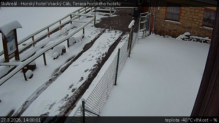 SkiAreál - Horský hotel Vsacký Cáb - Terasa horského hotelu - 27.3.2026 v 14:00