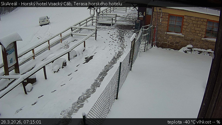 SkiAreál - Horský hotel Vsacký Cáb - Terasa horského hotelu - 28.3.2026 v 07:15