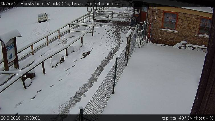 SkiAreál - Horský hotel Vsacký Cáb - Terasa horského hotelu - 28.3.2026 v 07:30