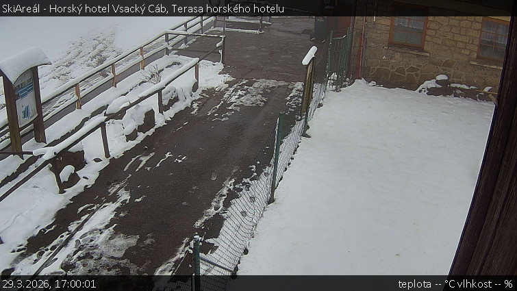 SkiAreál - Horský hotel Vsacký Cáb - Terasa horského hotelu - 29.3.2026 v 17:00